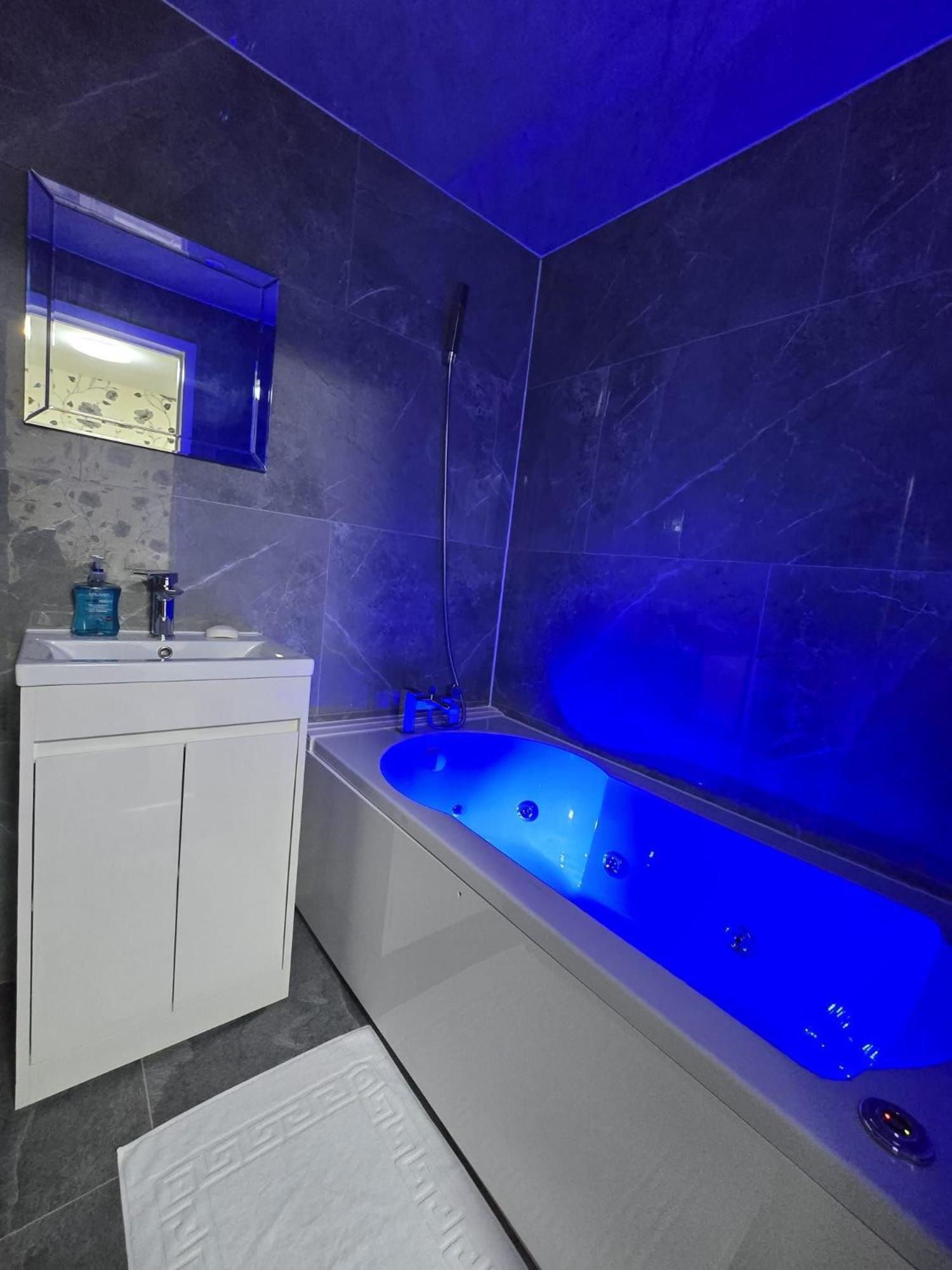 Zaheer'S Hotel Baldock Dış mekan fotoğraf